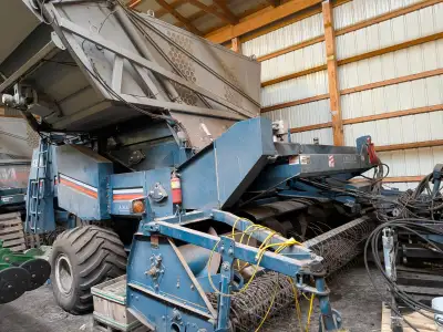 Amadas Bean Combines. We have one Amadas 2105 and one Amadas 9997 edible bean combine for sale. Both...
