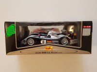 1:18 DIECAST AUDI R8R Le Mans (1999)!