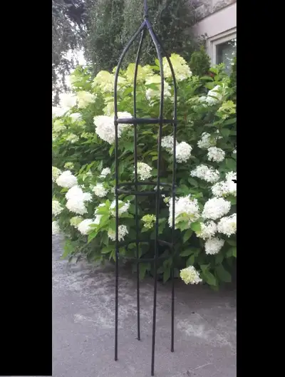 NEW IN PACK Garden Obelisks 86.5" or 67" (r. $129-229), View more