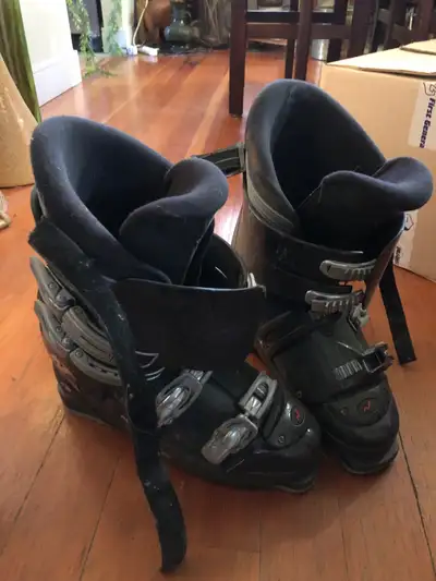 Downhill Ski Boots. 335 mm. Nordica. , View more