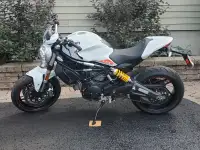 Moto Ducati Monster 797 Plus