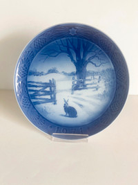 Vtg Royal Copenhagen 1971 "Hare in Winter". (Fort Erie)