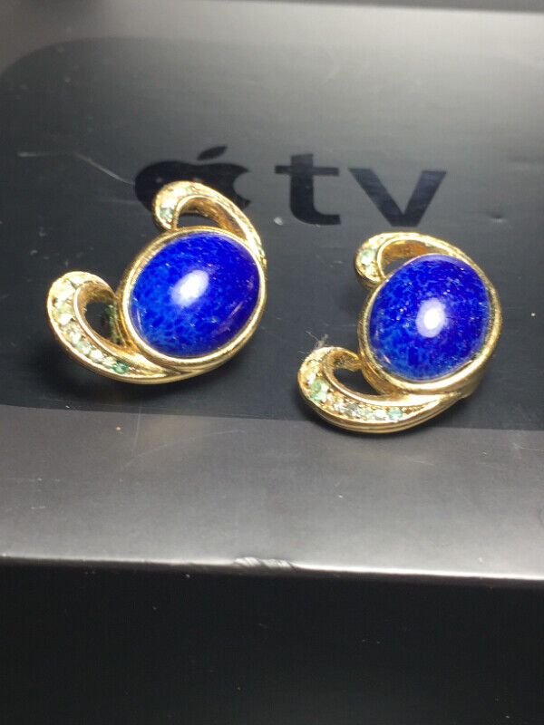 Vintage DORLAN Clip-on Earrings Blue Stone in Arts & Collectibles in Vancouver