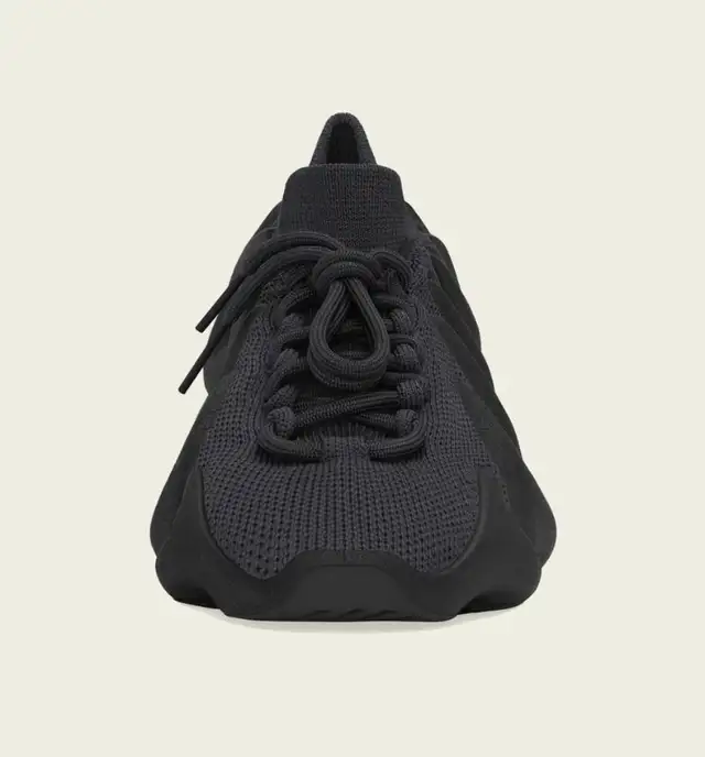 Adidas Yeezy 450 Black Utility Black Size 11 in Other in City of Toronto - Image 3