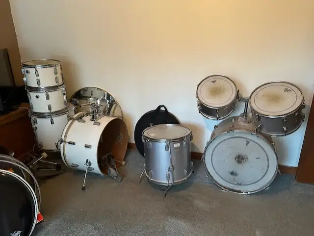 Older Music Equipment, Mixers, Speakers and More in Amps & Pedals in Markham / York Region - Image 4