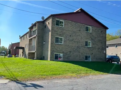 This 2 bedroom 1 bathroom apartment has been totally repainted. The hardwood floor in the living roo...