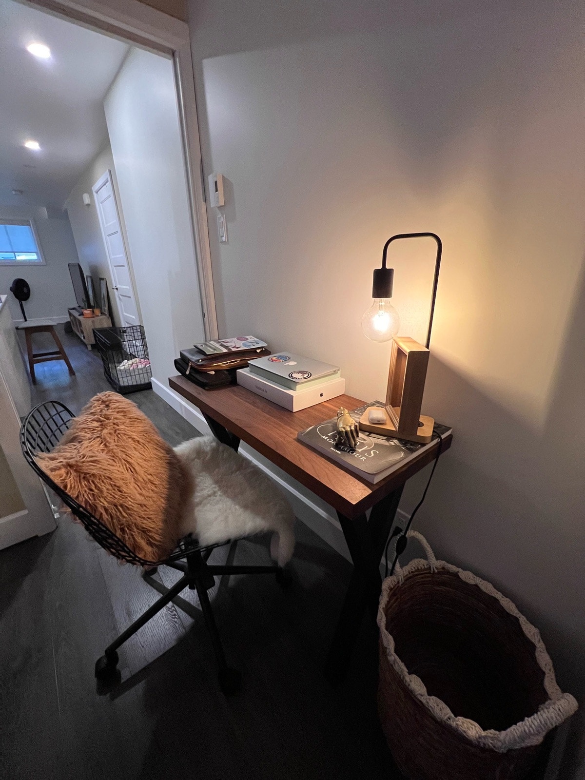 Apartment 3 1/2 for rent/a louer . — photo 2