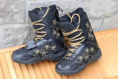 FIREFLY Caprice Women’s Snowboard Boots Size 25.0 / US 7.5-8 / U, View more