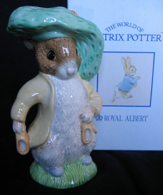 ROYAL ALBERT LARGE "BENJAMIN BUNNY" FIGURINE, MINT IN BOX in Arts & Collectibles in Hamilton - Image 2