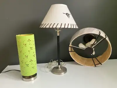 Lampes de table (2)  et plafonnier, View more