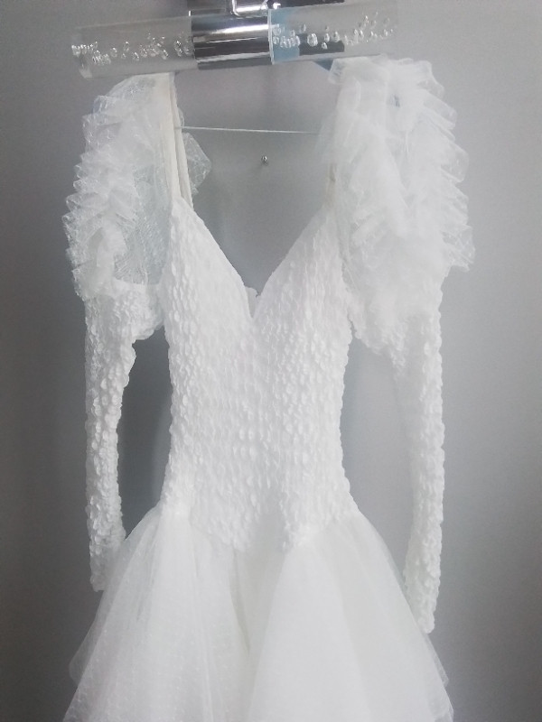 Magnifique robe de bal où robe de mariée. dans Mariage  à Sherbrooke