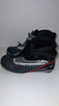 Salomon Escape 7 Pilot Men's Size 10.5 Cross Country Ski Boots