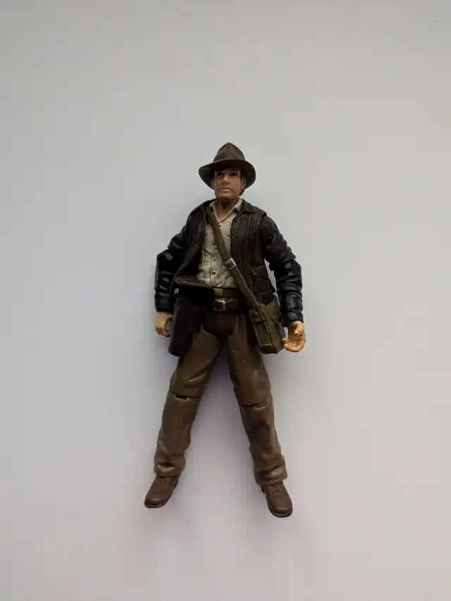 2007 Hasbro Indiana Jones Raiders of The Lost Ark Figurine