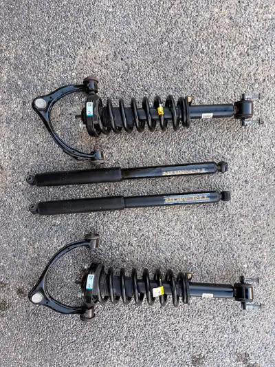 I am selling my 2024 F150 Tremor suspension set up. This includes the upper control arms, front coil...