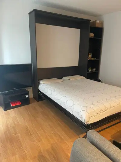 Studio sublet in downtown Toronto, View more