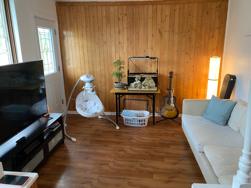 5 1/2 à louer disponible 1er septembre Locations longue durée Ville