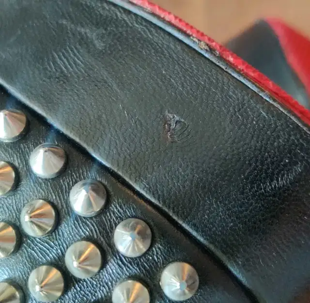Christian  Louboutin  Size 40 Spike Pumps in Women's - Shoes in City of Toronto - Image 5