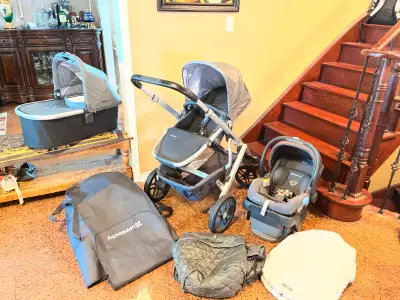 Uppababy Vista stroller model 2019 (Mesa car seat extra cash), View more