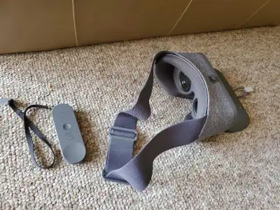 Google daydream vr, View more