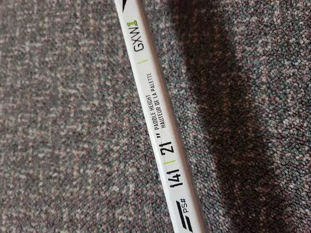 HOCKEY GOALIE STICK  in Hockey in Mississauga / Peel Region - Image 3