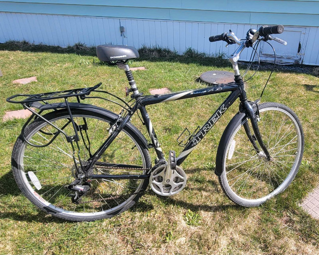Trek, 21 speed, Men's bicycle in Mountain in Cole Harbour