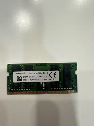 This is a used Kingston 16GB 2Rx8 PC4-3200AA-SE1-12 DDR4 RAM stick, perfect for upgrading your deskt...