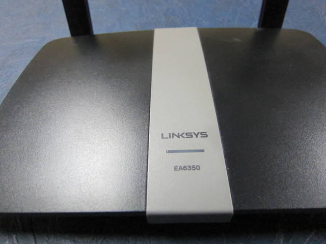 Linksys AC1200+ Router in General Electronics in Ottawa - Image 3