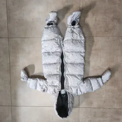 6-12m Gap cold control ultramax down snowsuit $30 (Reg$122), View more