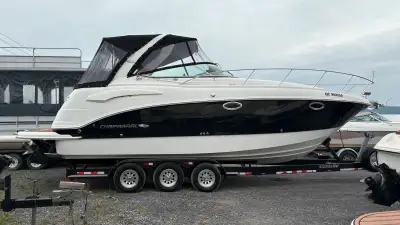 Je vends mon Chaparral 290 Signature 2008, un bateau exceptionnel pour les sorties en famille ou ent...