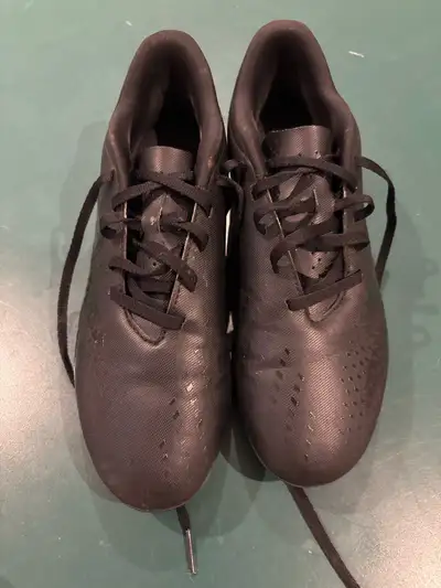 Soccer cleats- men size 8, View more