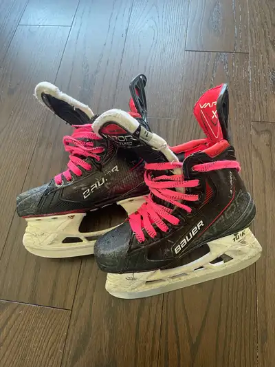 Bauer Vapor 3xPro Junior Skates - size 1.5D, View more