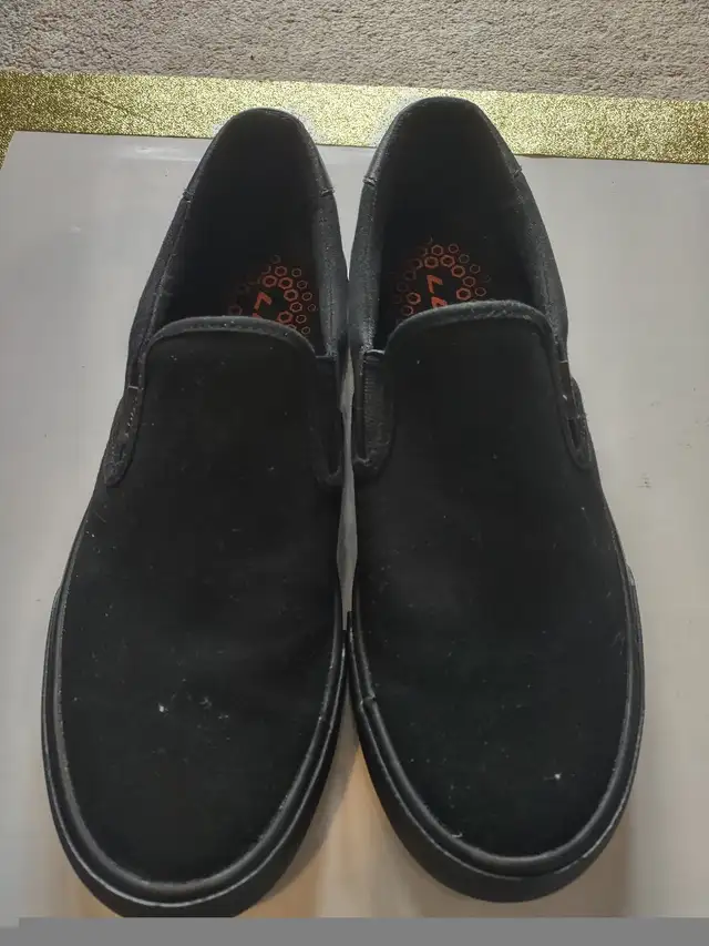 Women's shoes 11/men's shoes 10, lugz, Kanata, ottawa  in Women's - Shoes in Ottawa - Image 5