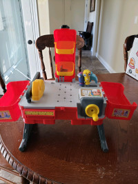 Handy manny table saw work bench talking 