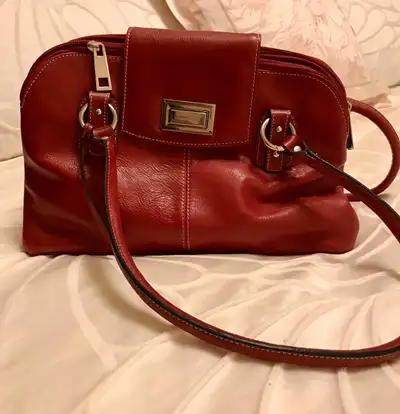 GORGEOUS RED LEATHER PURSE, BAG BY DANIER LEATHERS. New. Genuine, View more