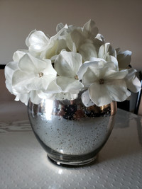 Votive Glass Vase With Silk Off White Flowers, New