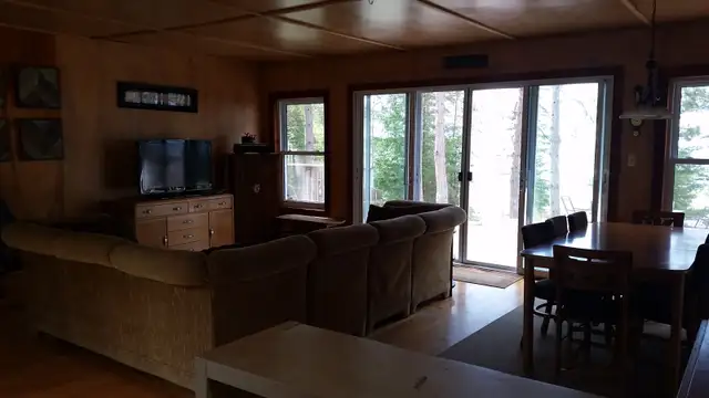 Secluded Three Bedroom Cottage Lake Nipissing in Ontario in Canada - Image 6