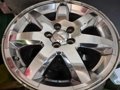 5x114.3 mm (5x4.5 inches) bolt pattern