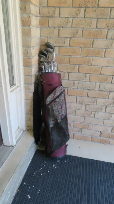 Womens golf clubs. Good condition. Includes drivers about 42 inches long (1, 4,5) and Irons (about 3...