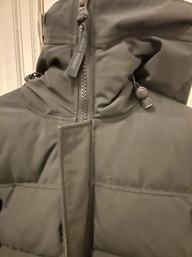 XS, Blk Logo, receipt, Canada Goose Men MacMillan Parka Like new in Men's in City of Toronto - Image 3