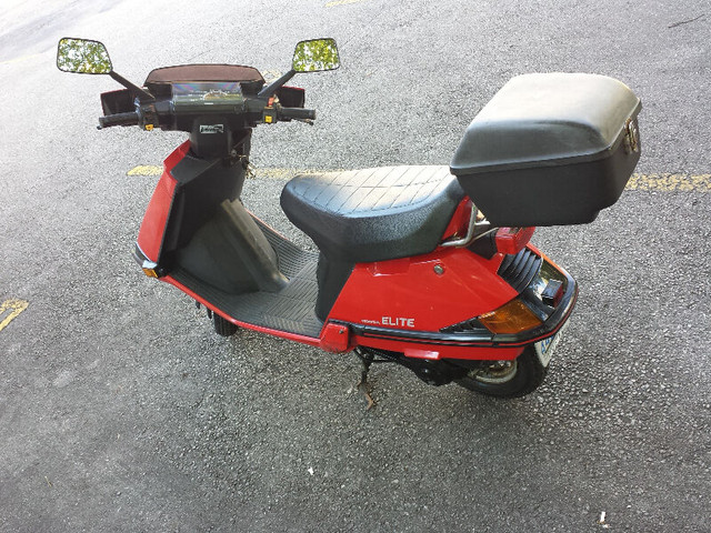 Vintage VESPA Style 1985 HONDA Elite CH 80 Scooter For Sale/Rent in Scooters & Pocket Bikes in Mississauga / Peel Region - Image 4