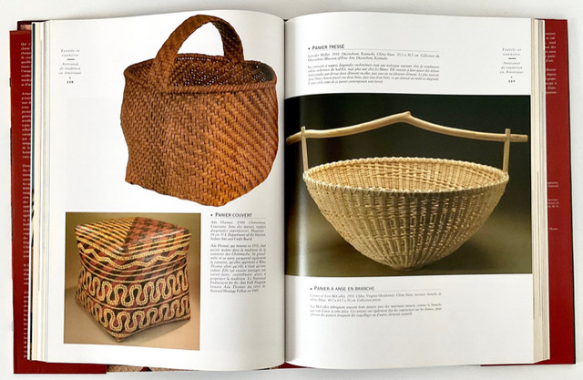Livre de collection (1993): Artisanat de tradition en Amérique dans Art et objets de collection  à Lévis - Image 2