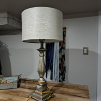 BEAUTIFUL SOLID GOLD/BRONZE LAMP WITH LINEN SHADE