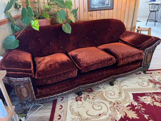 Meubles antiques 1 divan et 1 fauteuil, parfaite condition  dans Articles multiples  à Saguenay - Image 3