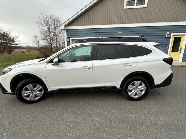 2022 Subaru Outback Convenience AWD in Cars & Trucks in Annapolis Valley - Image 2