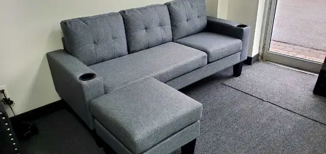 3 Seater Fabric Sofa in Couches & Futons in Oshawa / Durham Region - Image 2