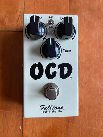 Échangerais: une pédale overdrive OCD V2 de Fulltone (comme neuve) contre : une pédale Nobels ODR ;...