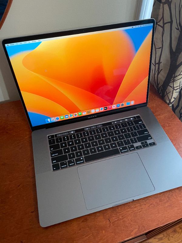 MacBook Pro | 2019, 16-Inch, Intel i7 16GB, 512GB, Touchbar