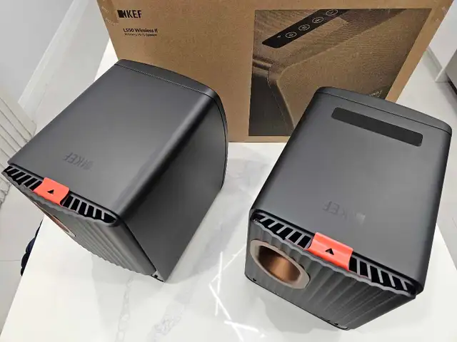 kef LS50 ii wireless powered speakers in Speakers in City of Toronto - Image 5