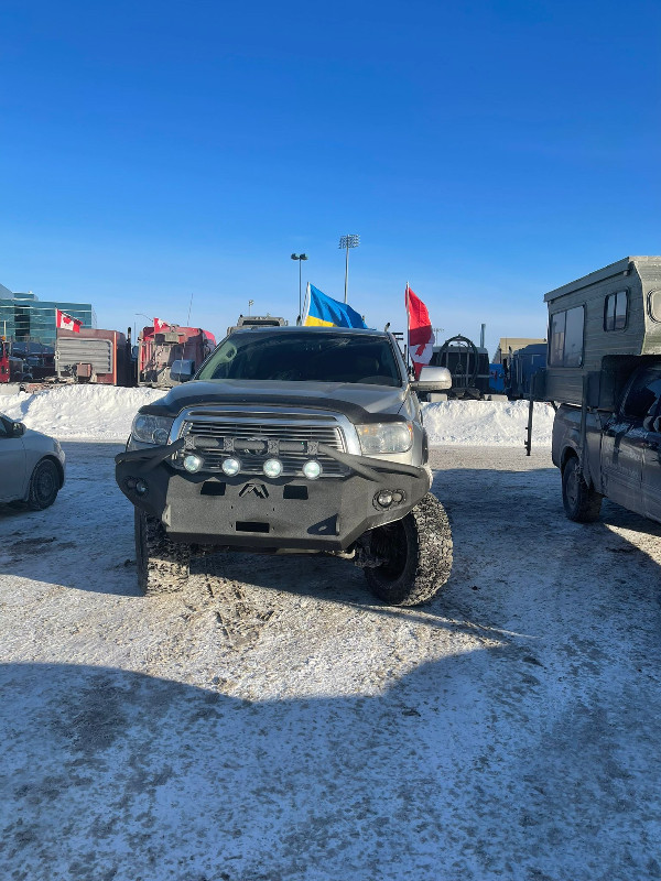 Toyota Tundra dans Autos et camions  à Laval/Rive Nord
