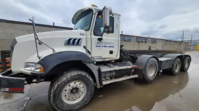 HIRING: Experienced DZ Drivers – Roll-Offs & Dump Trucks, View more